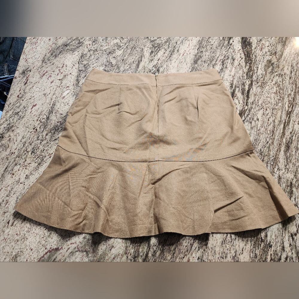 BANANA Republic khaki ruffle trim mini skirt size 12P petite - Picture 6 of 7